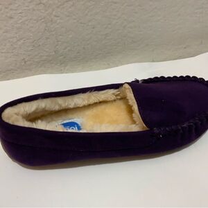 Floopi Women's Lilly Moccasin Faux Sued Slippers Purple Size 6